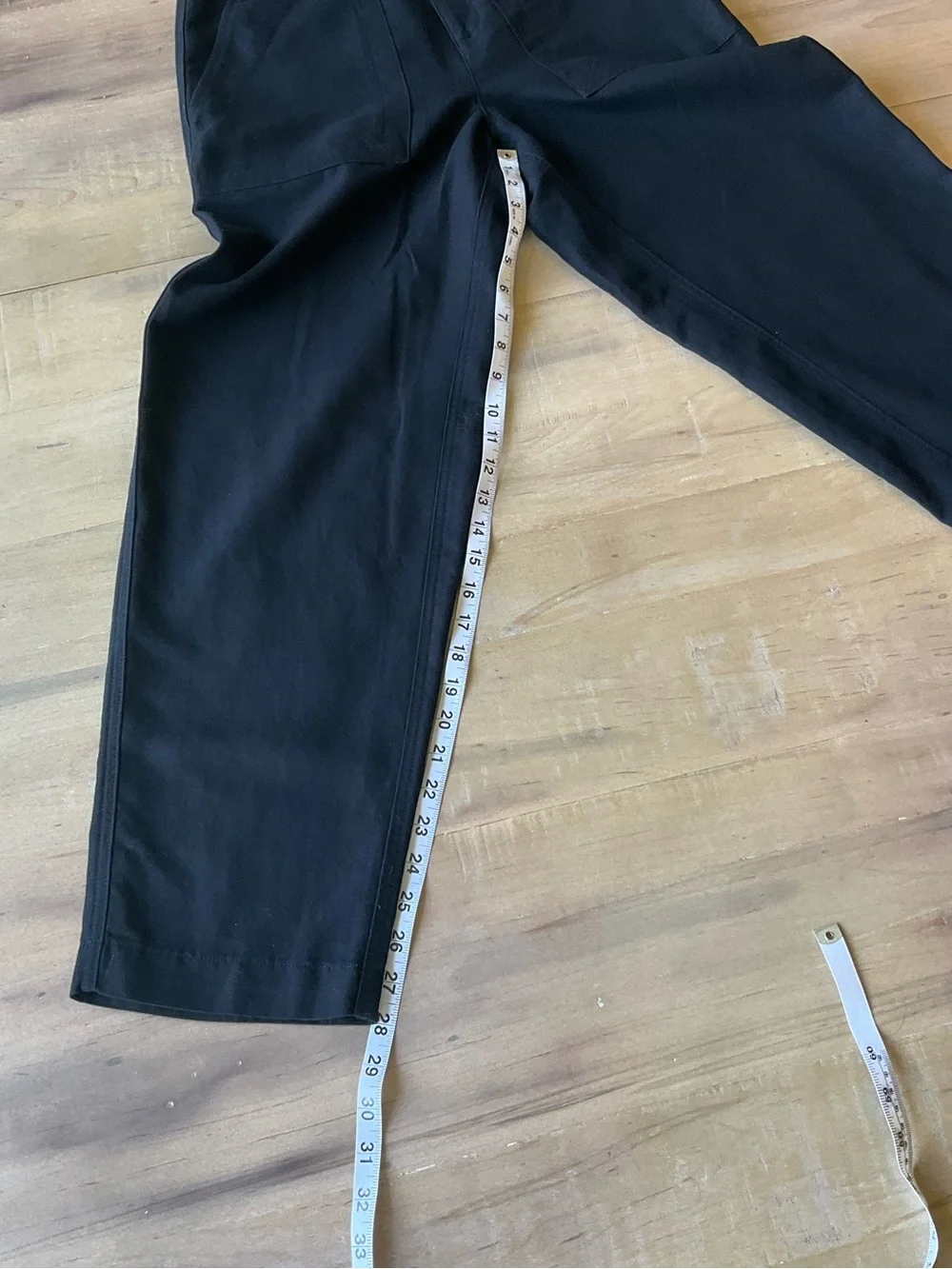 Banana Republic Black The Weekend Slim Barrel Leg Linen / Cotton size 4